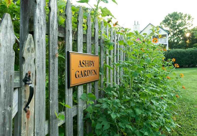 Ashby Inn & Restaurant Paris Екстер'єр фото