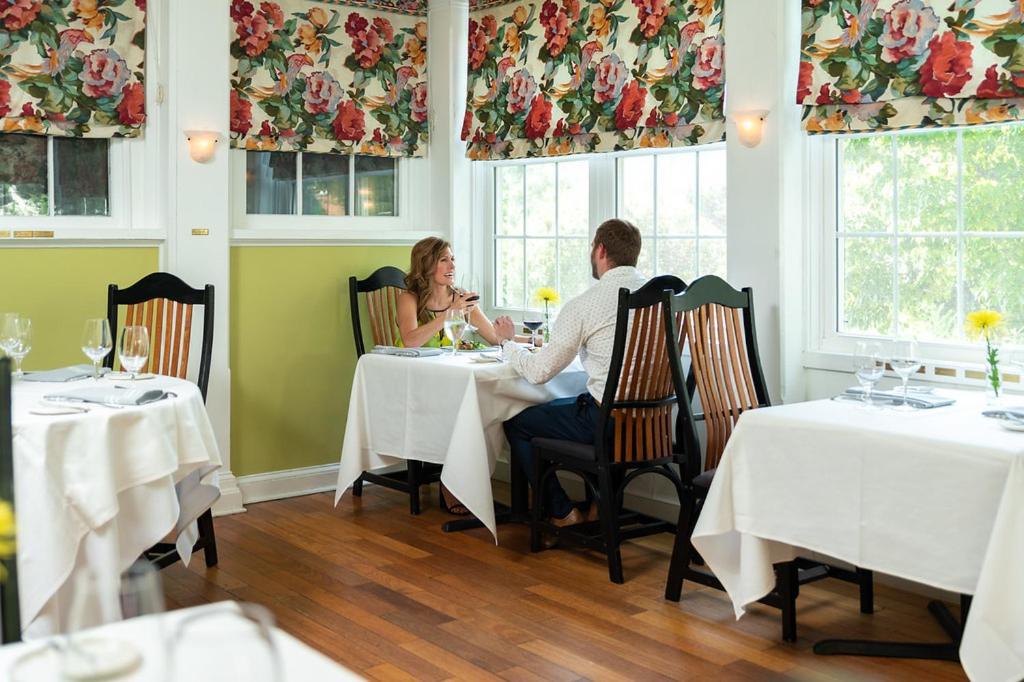 Ashby Inn & Restaurant Paris Екстер'єр фото