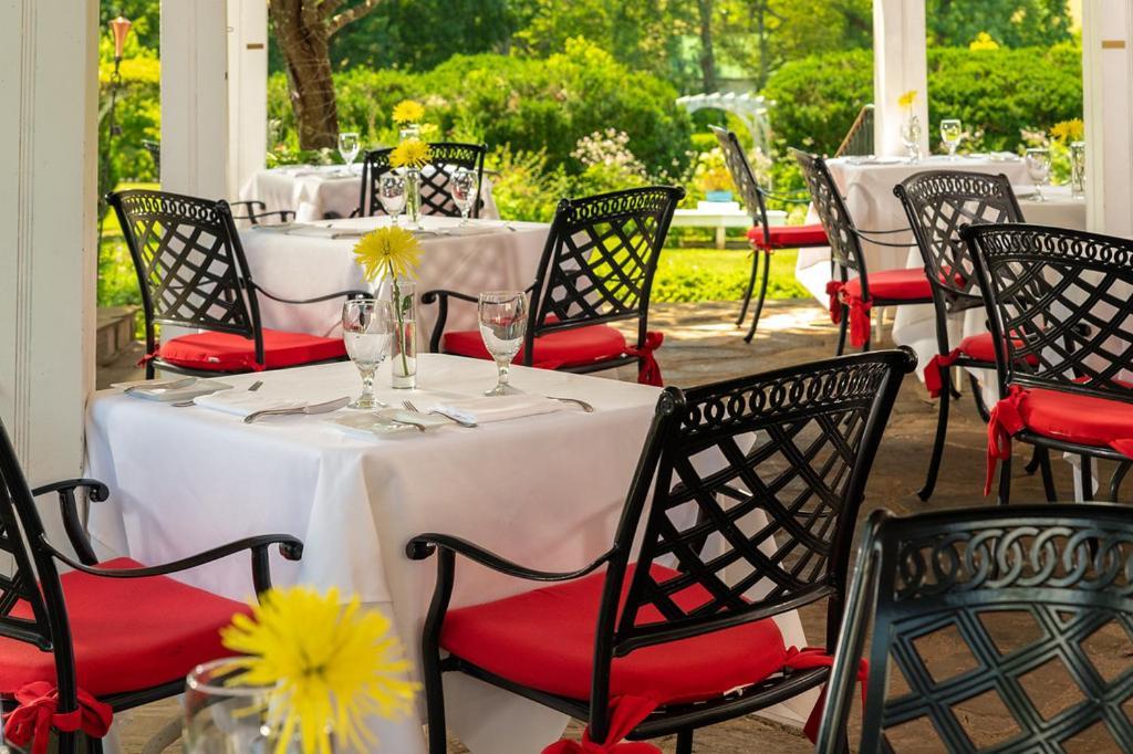 Ashby Inn & Restaurant Paris Екстер'єр фото